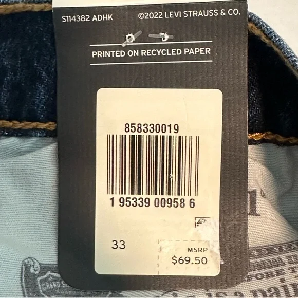 Levi’s 501 Mid Thigh Shorts in Salsa Center Dark Wash Size 33 - Picture 8 of 10